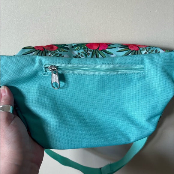 Dickies Hawaiian print fanny pack - Picture 3 of 3